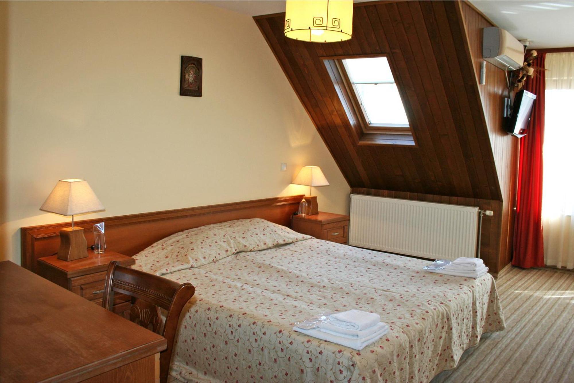 Family Hotel Zora Razlog Esterno foto